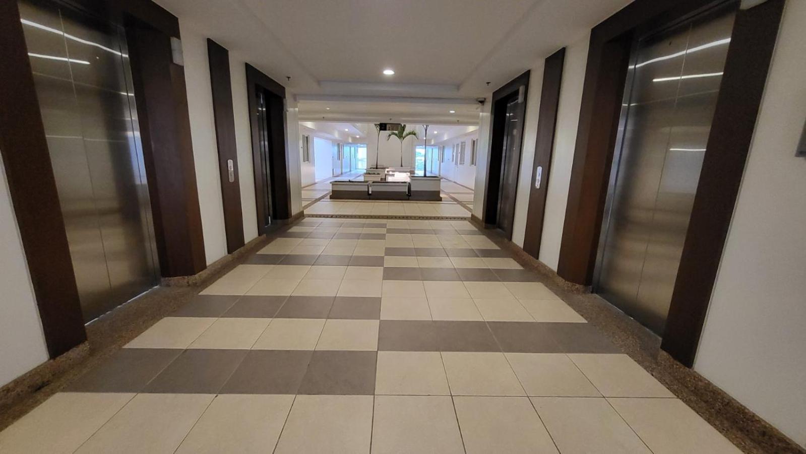 The Atherton- Spacious Modern Condo Unit In Paranaque Near The Airport, Makati, Bgc And Highways Paranaque City Εξωτερικό φωτογραφία