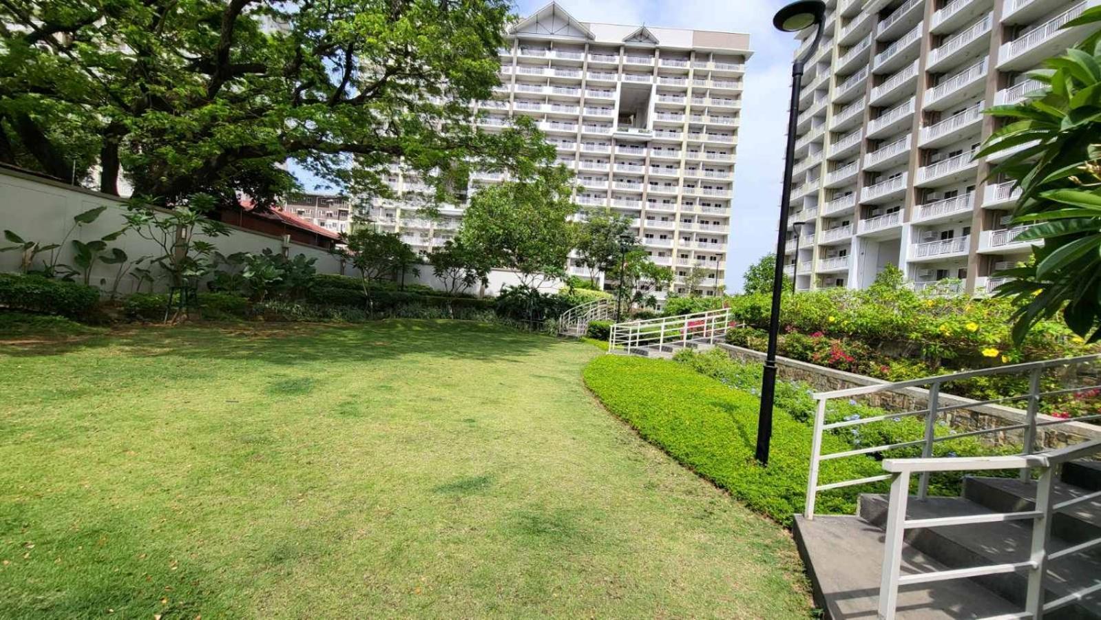 The Atherton- Spacious Modern Condo Unit In Paranaque Near The Airport, Makati, Bgc And Highways Paranaque City Εξωτερικό φωτογραφία